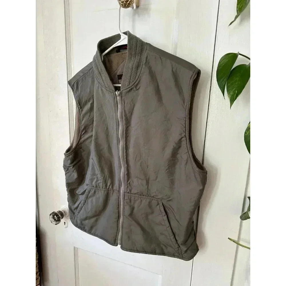 Authentic tradition men’s size medium grey vest